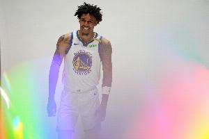 蜘蛛直播平台独家呈现：NBA赛事免费高清直播，无需插件畅享精彩对决